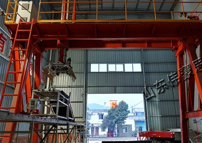 袋裝砂漿自動裝車碼垛機，全自動裝車機客戶使用現(xiàn)場
