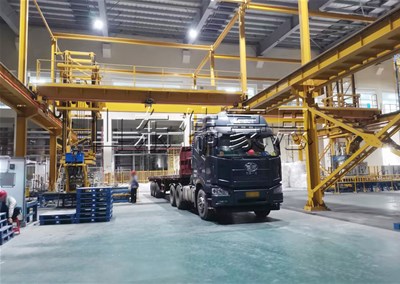 硫酸鎳噸袋裝車(chē)機(jī)器人，山東自動(dòng)噸袋裝車(chē)機(jī)廠家