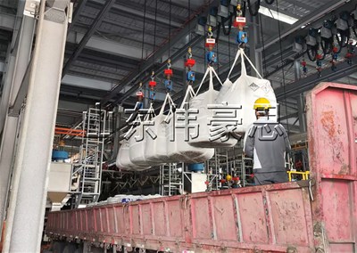鋰電材料全自動(dòng)噸包投料站，噸袋全自動(dòng)拆包機(jī)工作過(guò)程