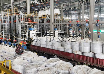 新能源材料智能噸袋拆袋機(jī)，噸袋全自動(dòng)拆包機(jī)使用實(shí)現(xiàn)